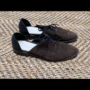 Freda Salvador Oxford 8.5